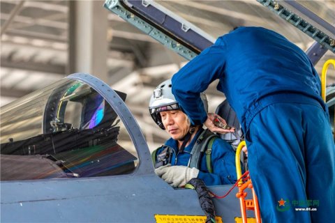 踏雪原、穿林海！黑龙江某民兵分队开展冬季野营拉练